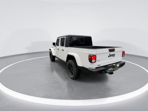 2022 Jeep Gladiator Sport