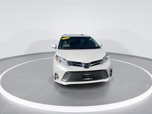 White 2020 Toyota Sienna XLE