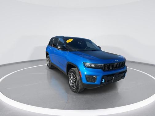 2022 Jeep Grand Cherokee 4xe Trailhawk
