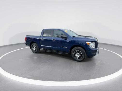 2021 Nissan Titan SV