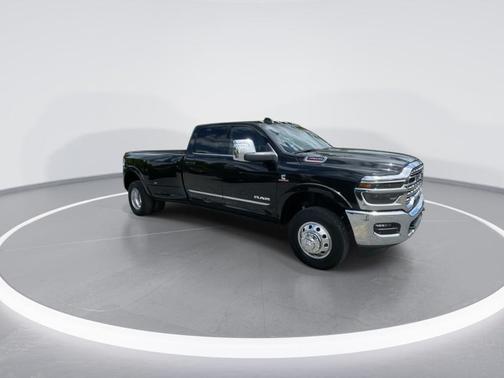 Diamond Black 2026 RAM 3500 Limited