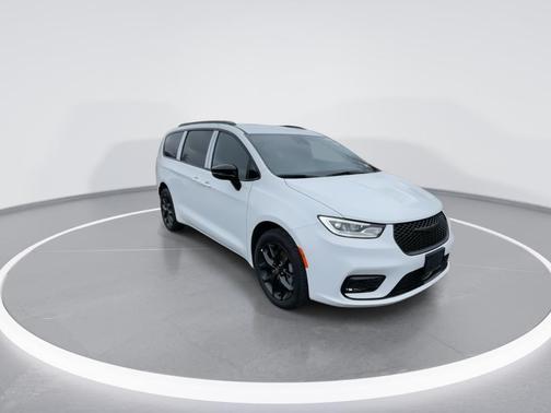 Bright White 2026 Chrysler Pacifica Select AWD
