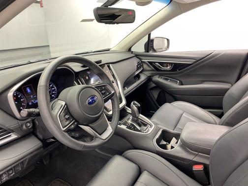 Photo 2 of 19 of 2020 Subaru Outback Limited