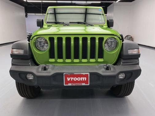 Photo 4 of 17 of 2018 Jeep Wrangler Sport