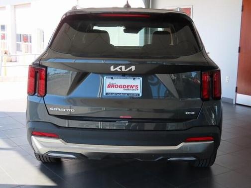 2025 Kia Sorento Hybrid EX