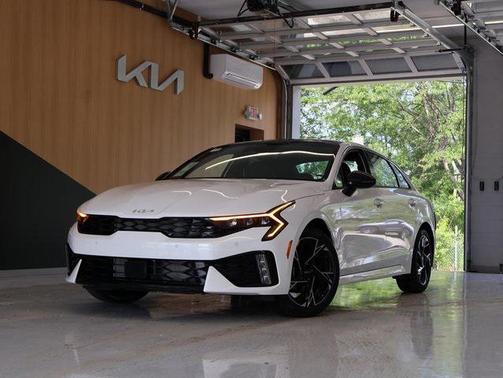 2025 Kia K5 GT-Line