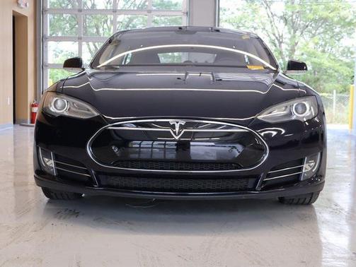 2013 Tesla Model S Performance