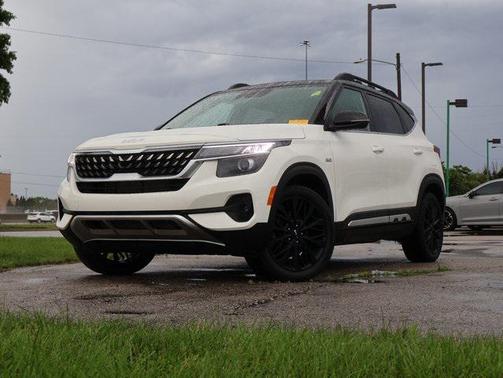 2022 Kia Seltos Nightfall Edition