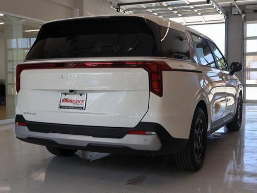 2026 Kia Carnival LXS