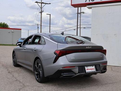 2025 Kia K5 GT-Line