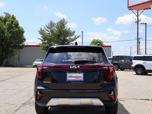 2025 Kia Seltos S