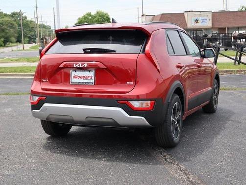2025 Kia Niro LX