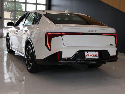 2025 Kia K4 GT-Line