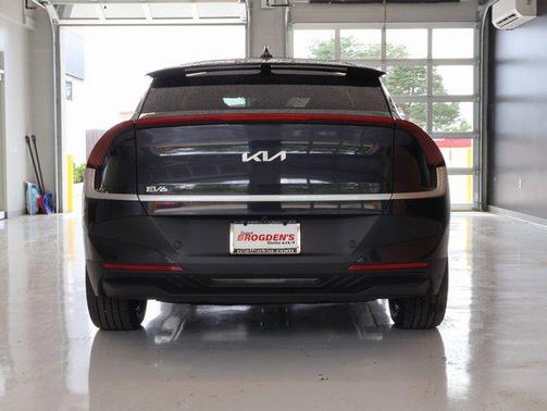 2025 Kia EV6 Light Long Range