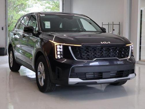 2025 Kia Sorento LX