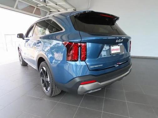 2025 Kia Sorento Hybrid EX