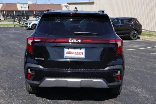 2025 Kia Seltos EX