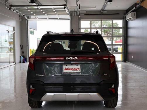 2025 Kia Seltos EX