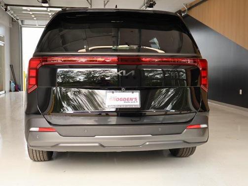 2026 Kia Carnival SX
