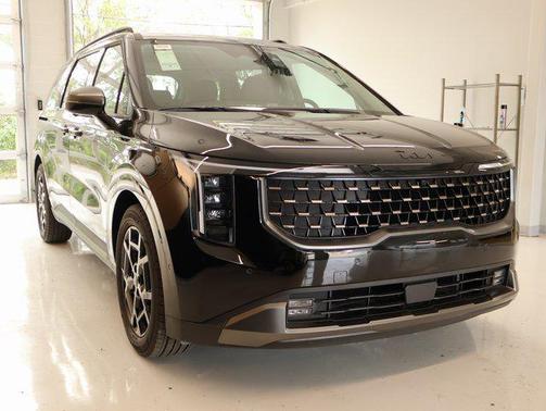 2026 Kia Carnival SX