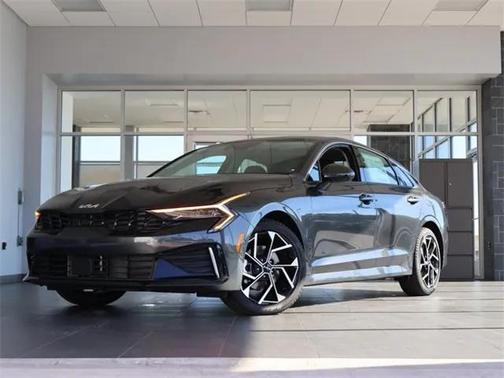 2025 Kia K5 EX