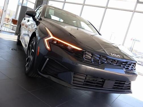 2025 Kia K5 EX