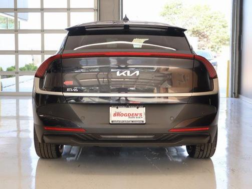 2025 Kia EV6 Light Long Range