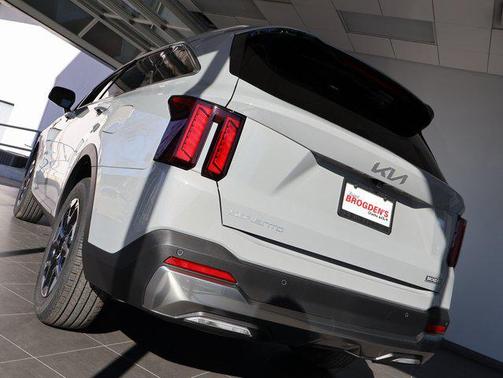 2025 Kia Sorento S