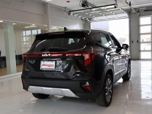 2025 Kia Seltos LX