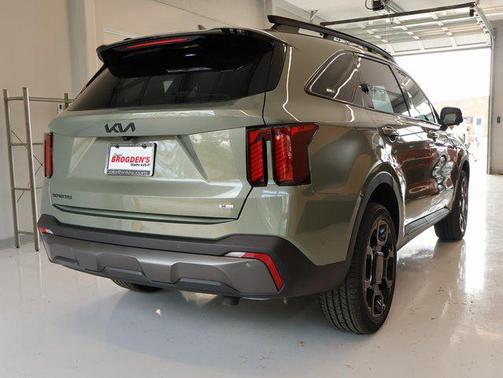 2025 Kia Sorento SX