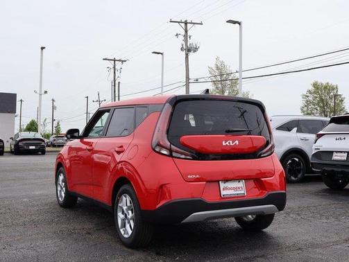 2025 Kia Soul LX