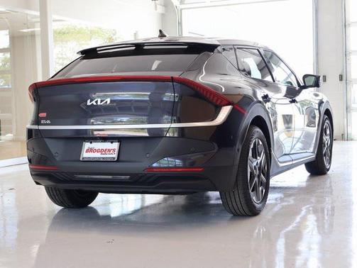 2025 Kia EV6 Light Long Range