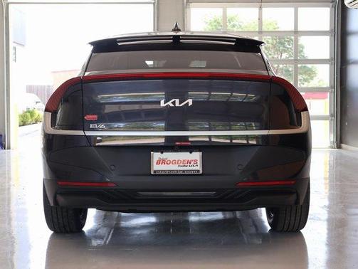 2025 Kia EV6 Light Long Range