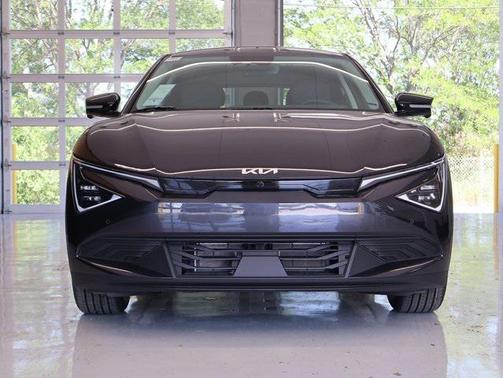 2025 Kia EV6 Light Long Range