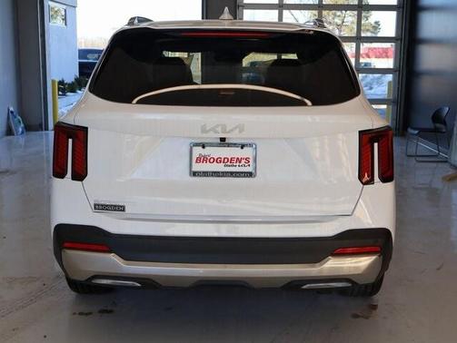 2025 Kia Sorento SX