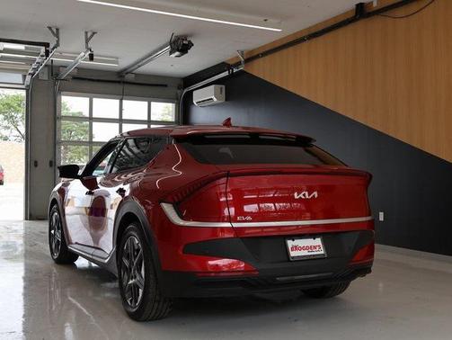 2025 Kia EV6 Light Long Range