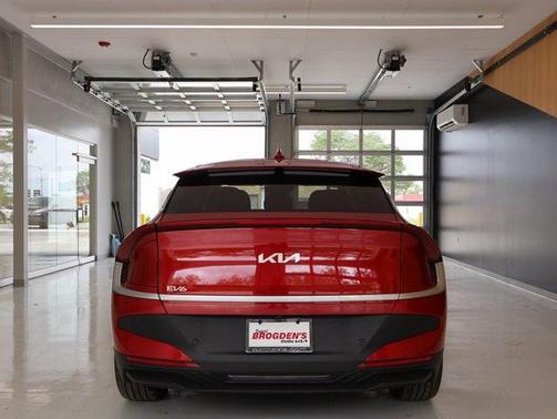 2025 Kia EV6 Light Long Range