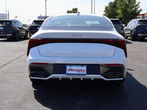 2026 Kia K5 LXS