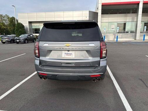 Satin Steel Metallic 2022 Chevrolet Suburban Premier