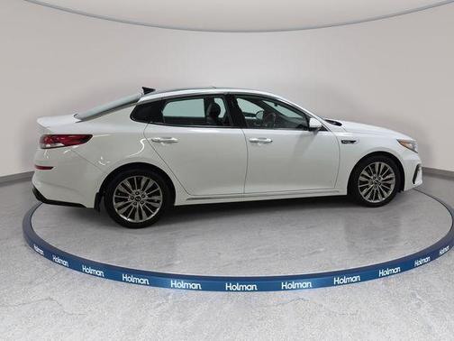 Snow White Pearl 2019 Kia Optima SX Turbo