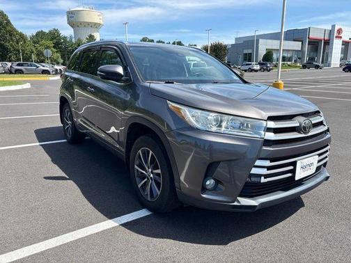 Predawn Gray Mica 2017 Toyota Highlander XLE