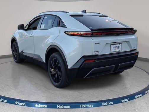 Pearl 2026 Toyota C-HR SE