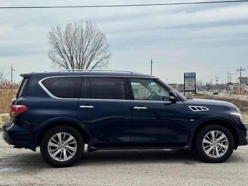 2017 INFINITI QX80 Base