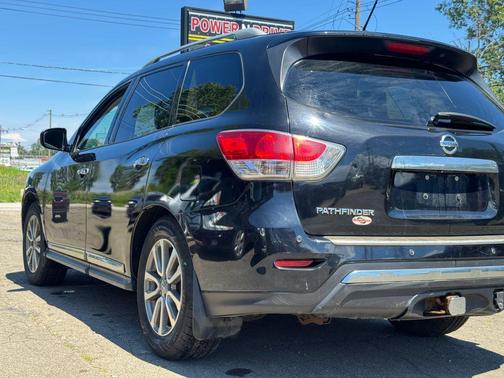 2015 Nissan Pathfinder SL