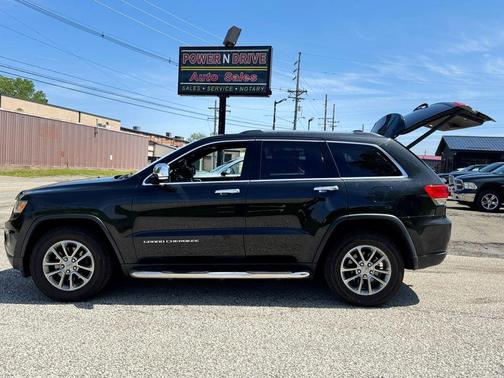 Brilliant Black Crystal Pearlcoat 2015 Jeep Grand Cherokee Limited
