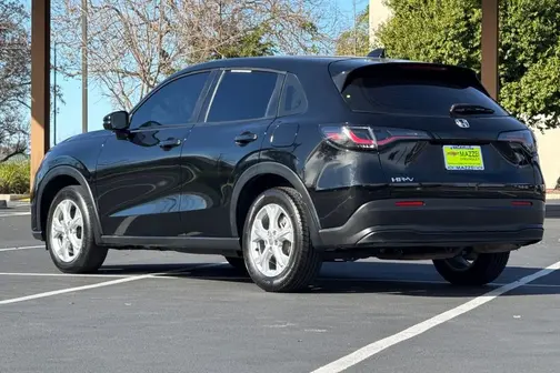 Black 2024 Honda HR-V LX