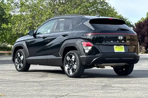 Black 2024 Hyundai KONA SEL