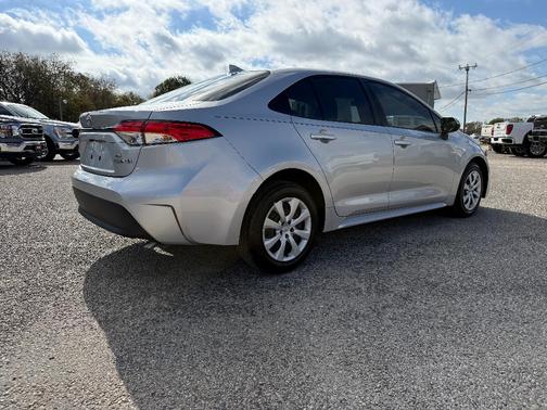 2024 Toyota Corolla Hybrid LE