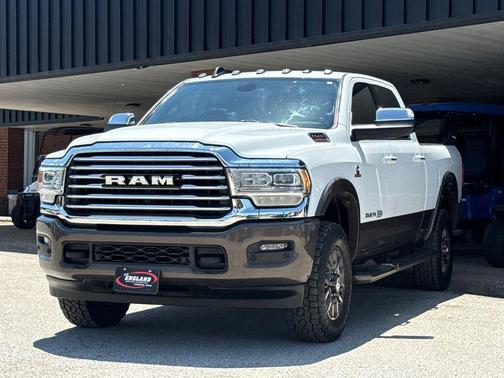 Bright White Clearcoat 2022 RAM 2500 Longhorn