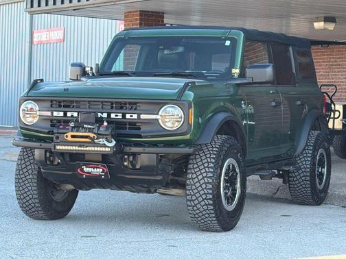 2022 Ford Bronco Black Diamond